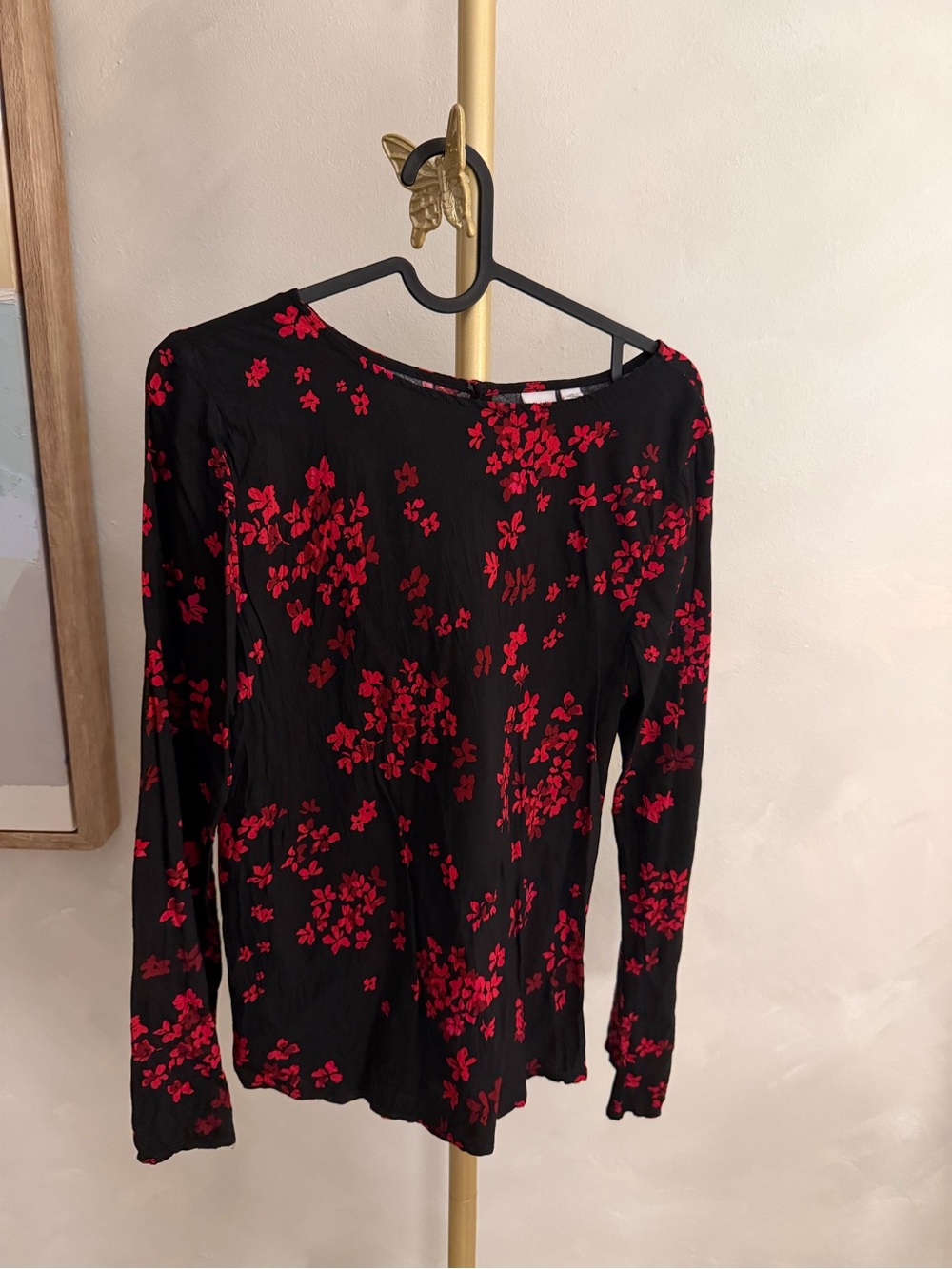 GAP Black Long-Sleeve Top with Red Floral Print